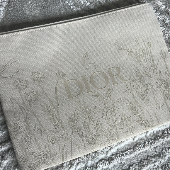 Dior pouch - Picture 2 of 3